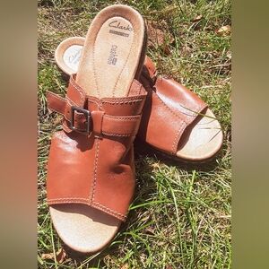 NWOT Woman's Clarks Leisa Gianna Collection Size 11M Tan/Brown Leather Sandals